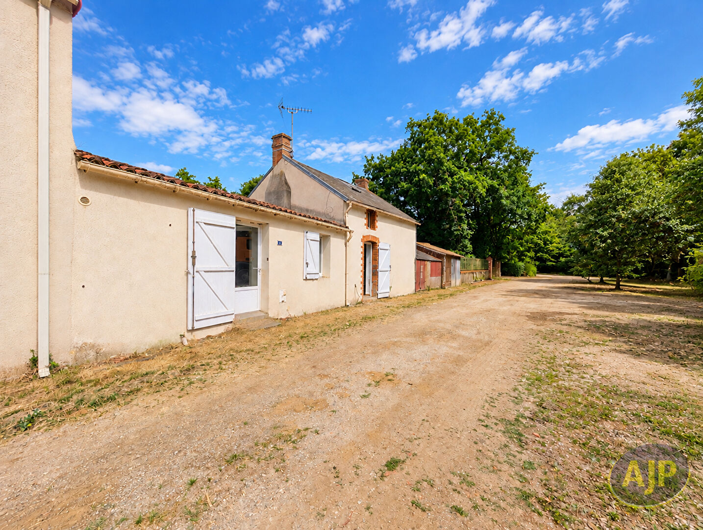 Maison Rocheserviere 3 pièces - photo 1