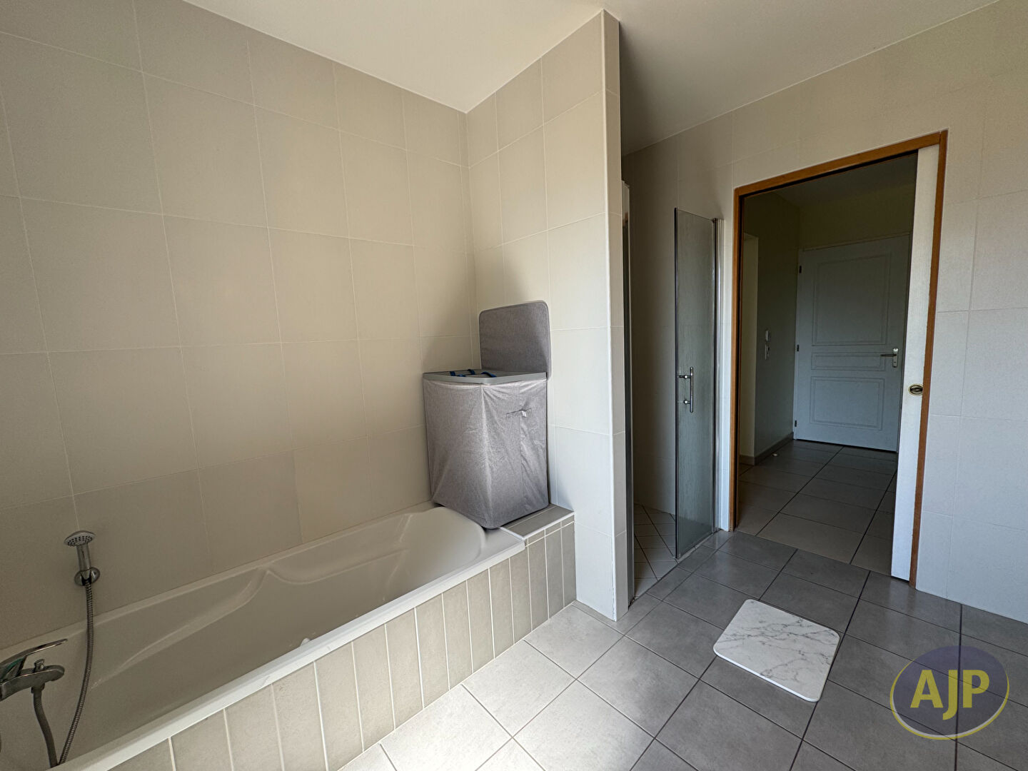 Maison -  Saint Philbert De Bouaine - photo 5