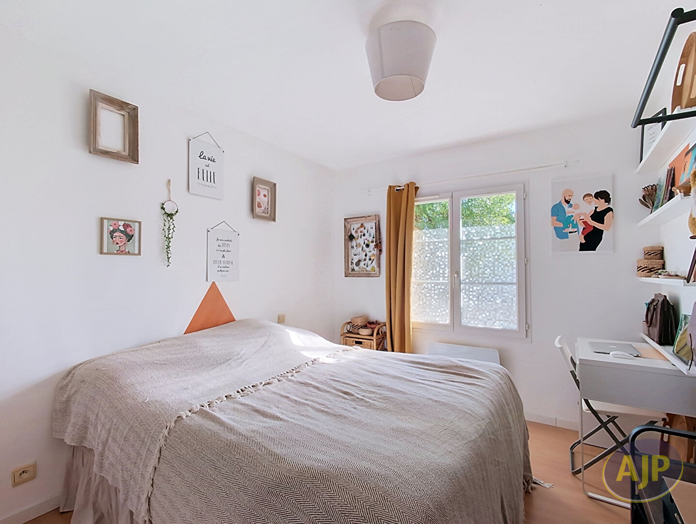 Maison contemporaine de plain-pied au calme, proche des commodités ! - photo 8