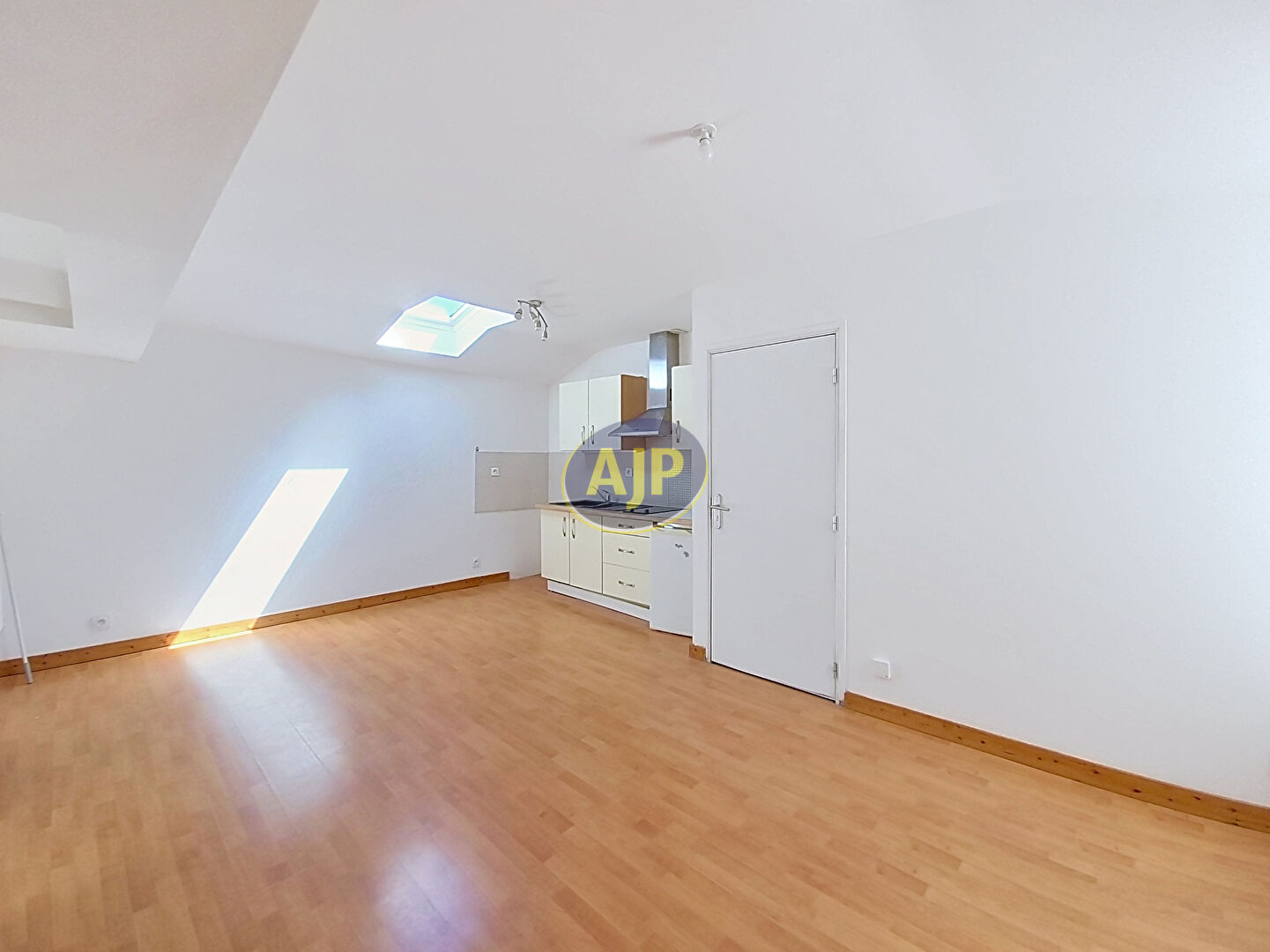 Appartement T2 Centre-ville de Pornic - photo 1