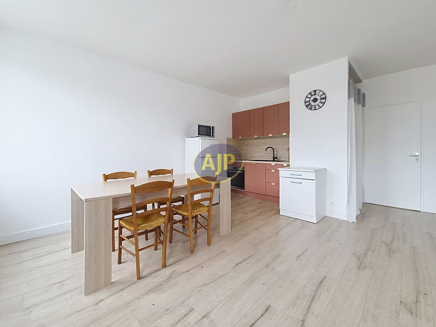 Appartement Paimboeuf 2 pièce(s) 48.33 m2 - photo 2