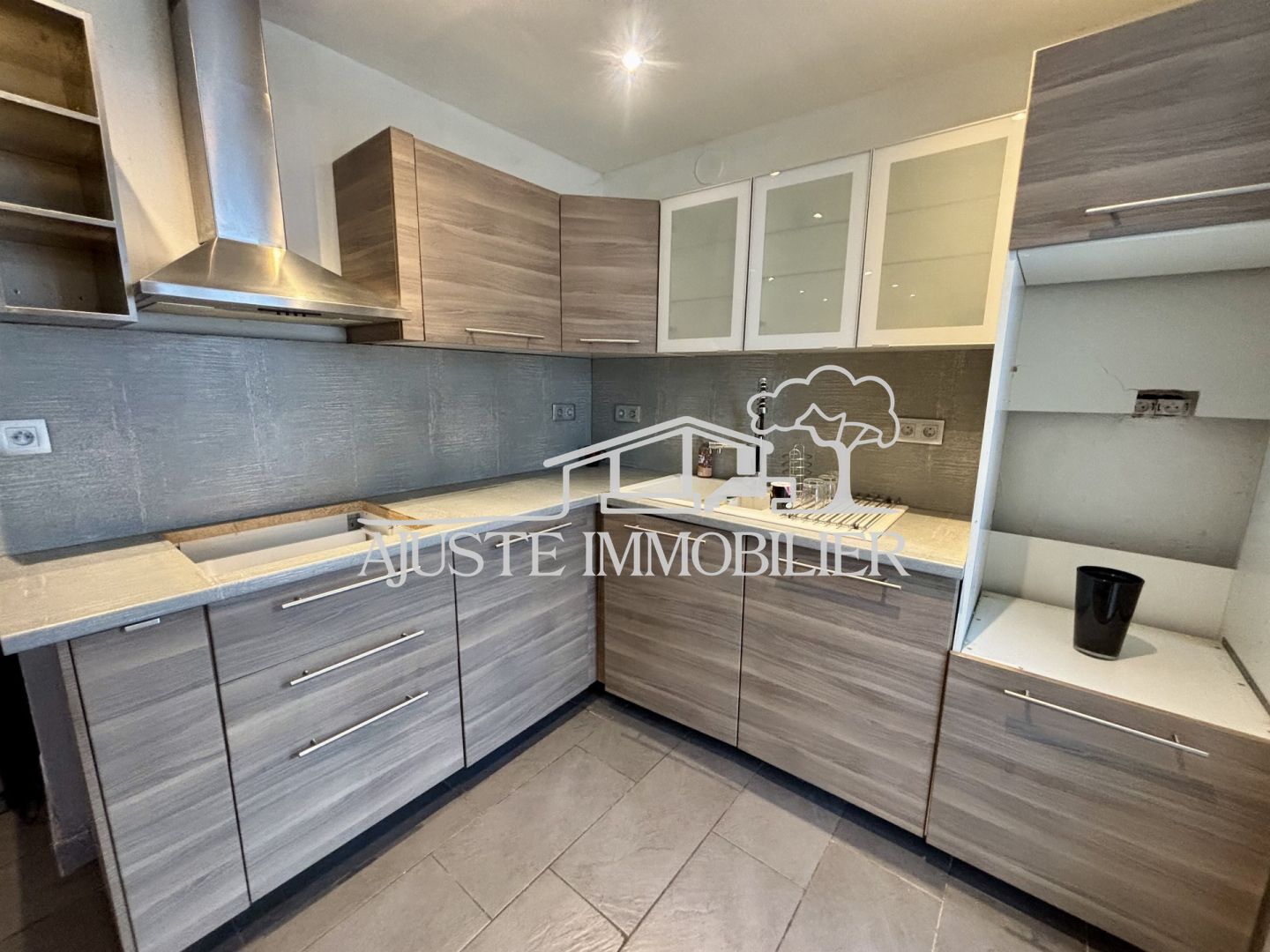 Agence immobilière de Ajuste Immobilier Saint-victoret