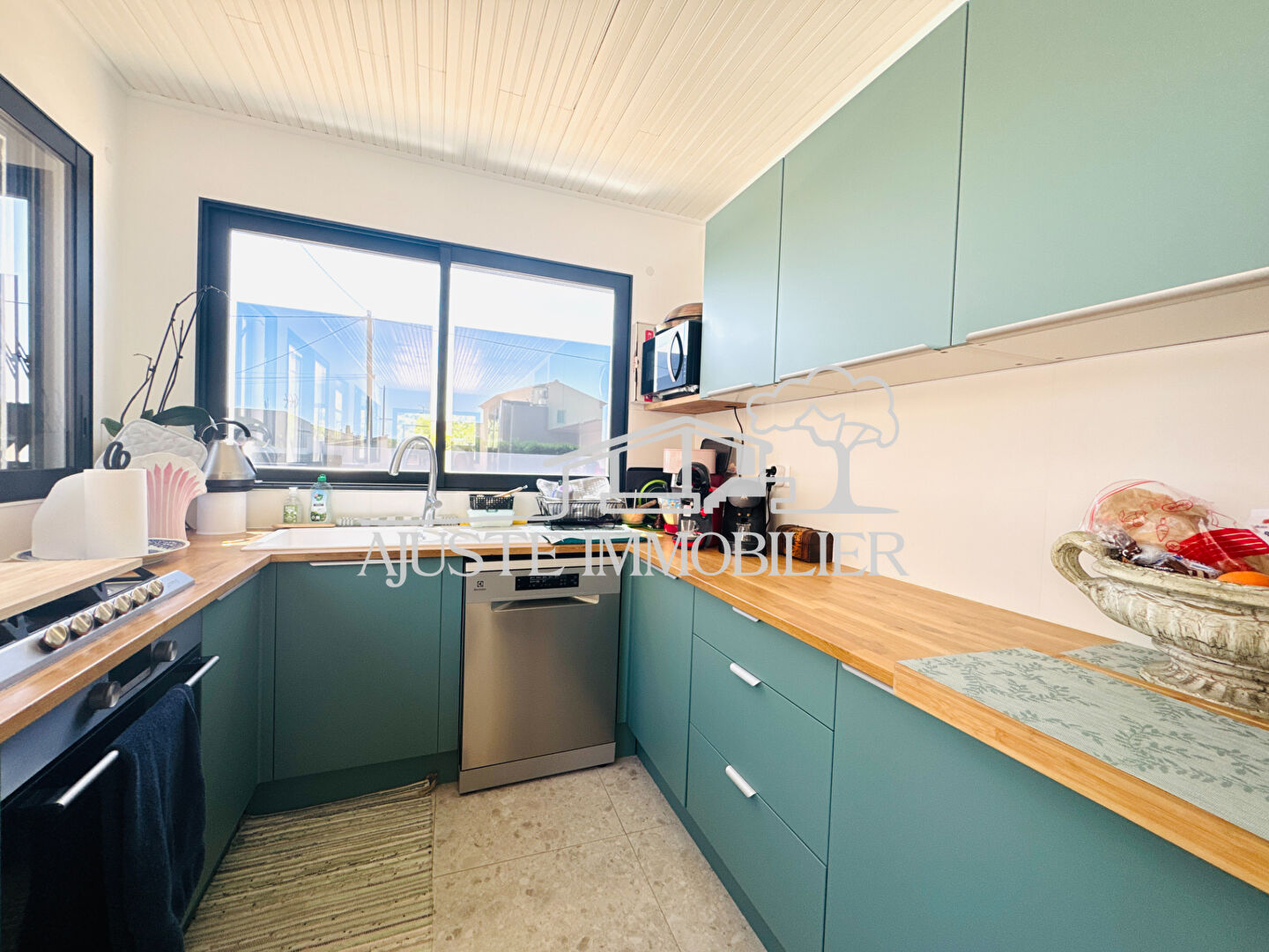 Photo Maison Marignane 4 pièce(s) 130 m2 image 5/6