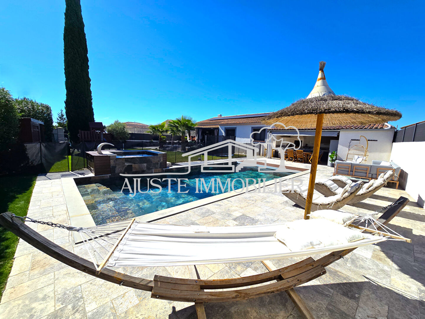 Villa Marignane 7 pièce(s) 200 m2 avec pool house sur 1100m²