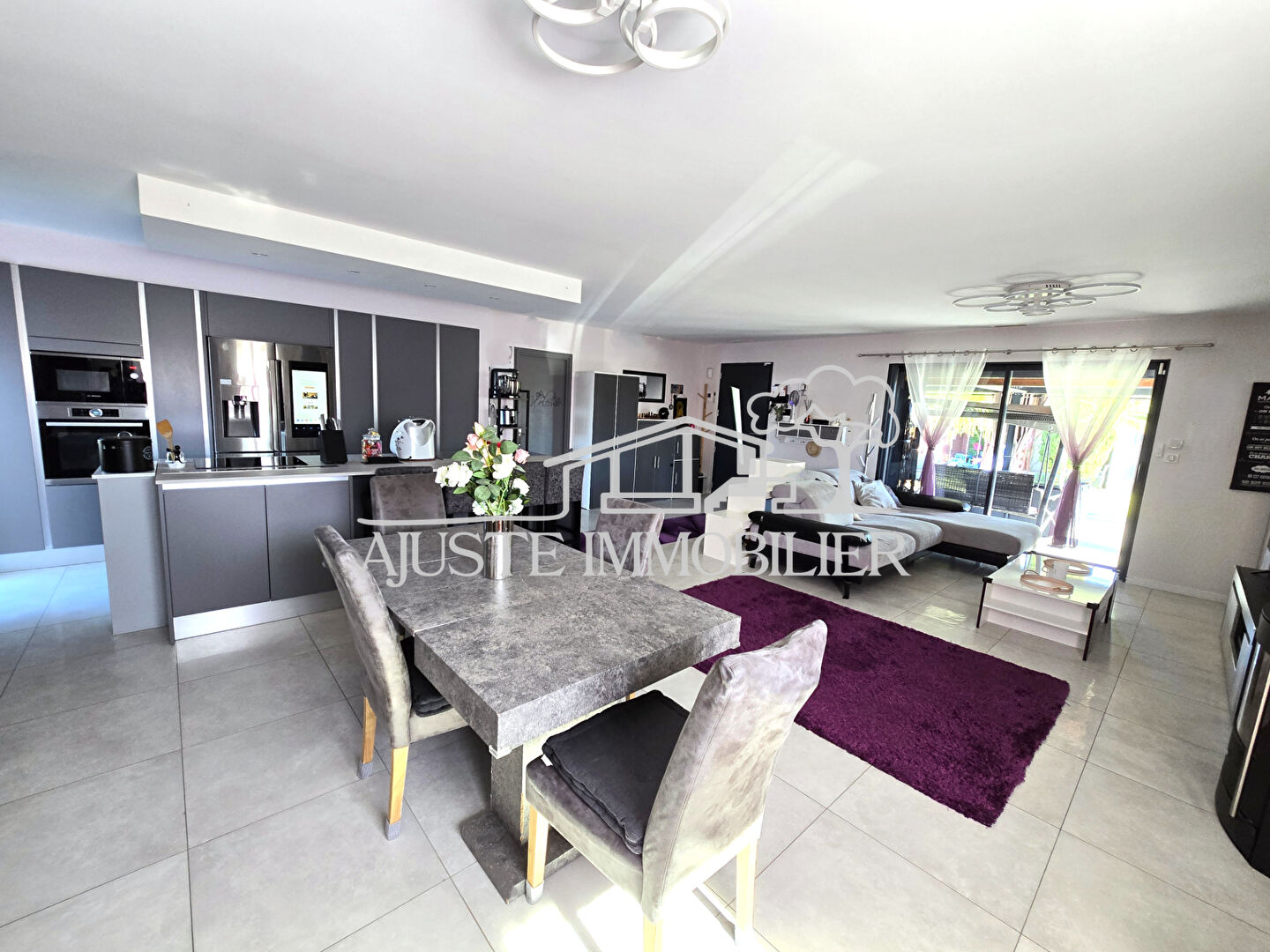 Photo Villa Marignane 7 pièce(s) 200 m2 avec pool house sur 1100m² image 6/6