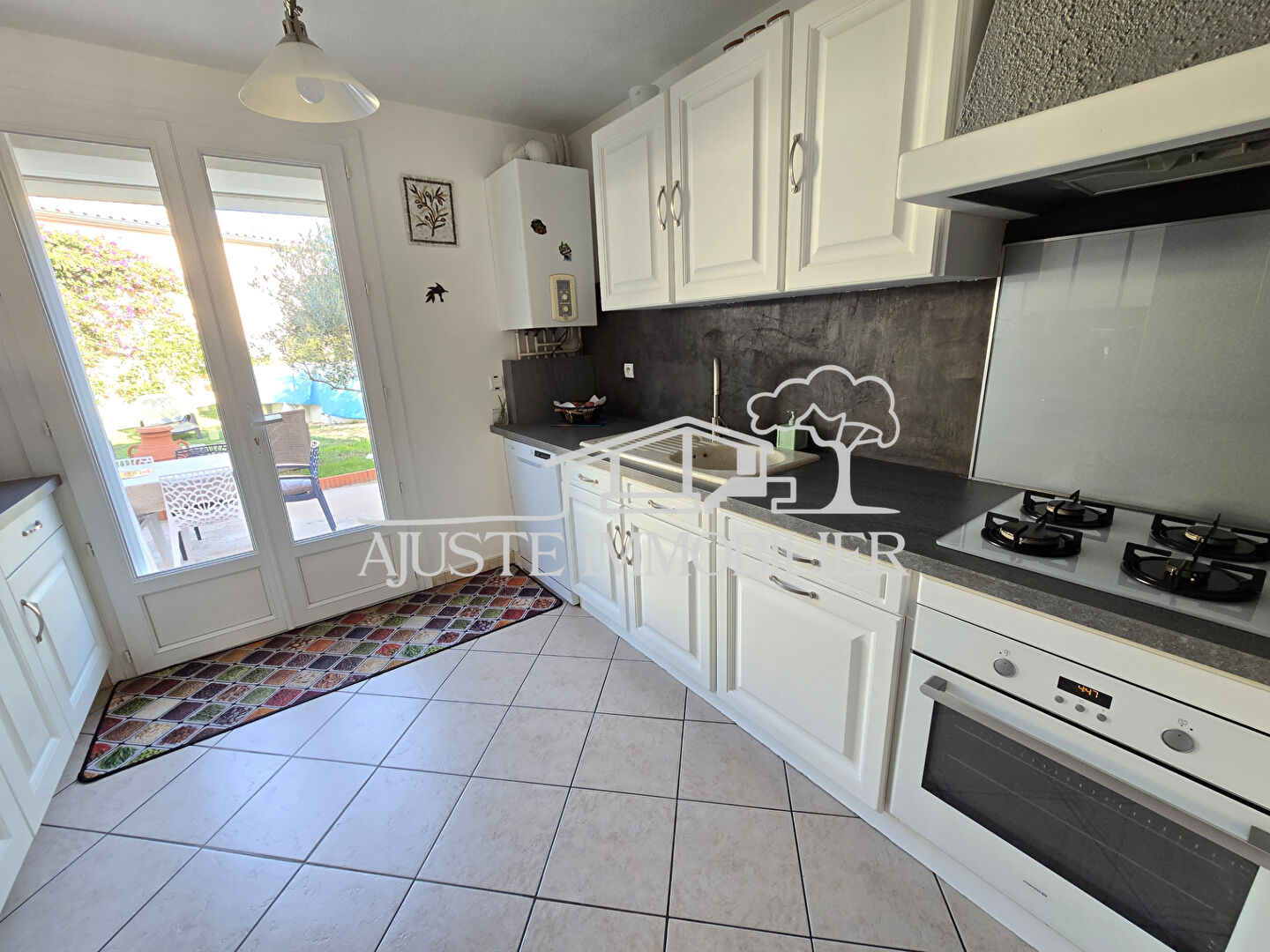 Photo Maison 5 pièces de 99 m² avec garage et terrain de 269 m² - Vitrolles image 6/6