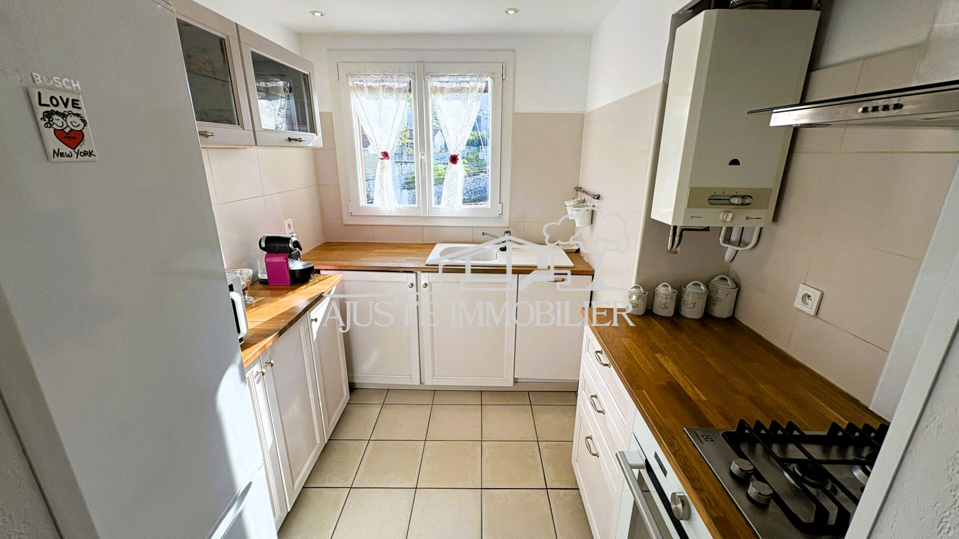 Photo Appartement Marseille 3 pièce(s) 49 m2 image 2/4