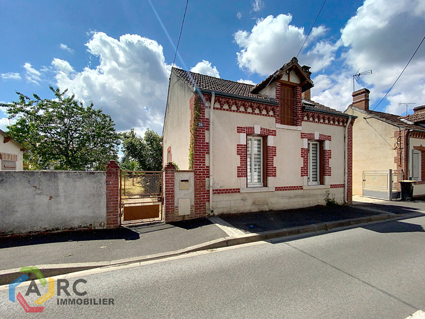 Agence immobilière de 
 Arc Immobilier Orléans - La Chapelle - Arc immobilier 
