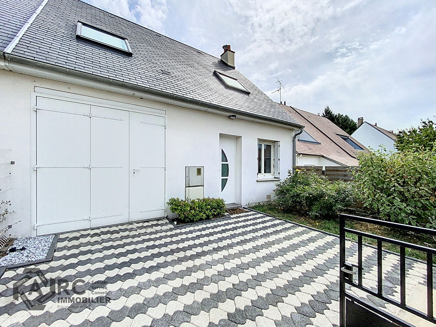 Agence immobilière de 
 Arc Immobilier Orléans - La Chapelle - Arc immobilier 

