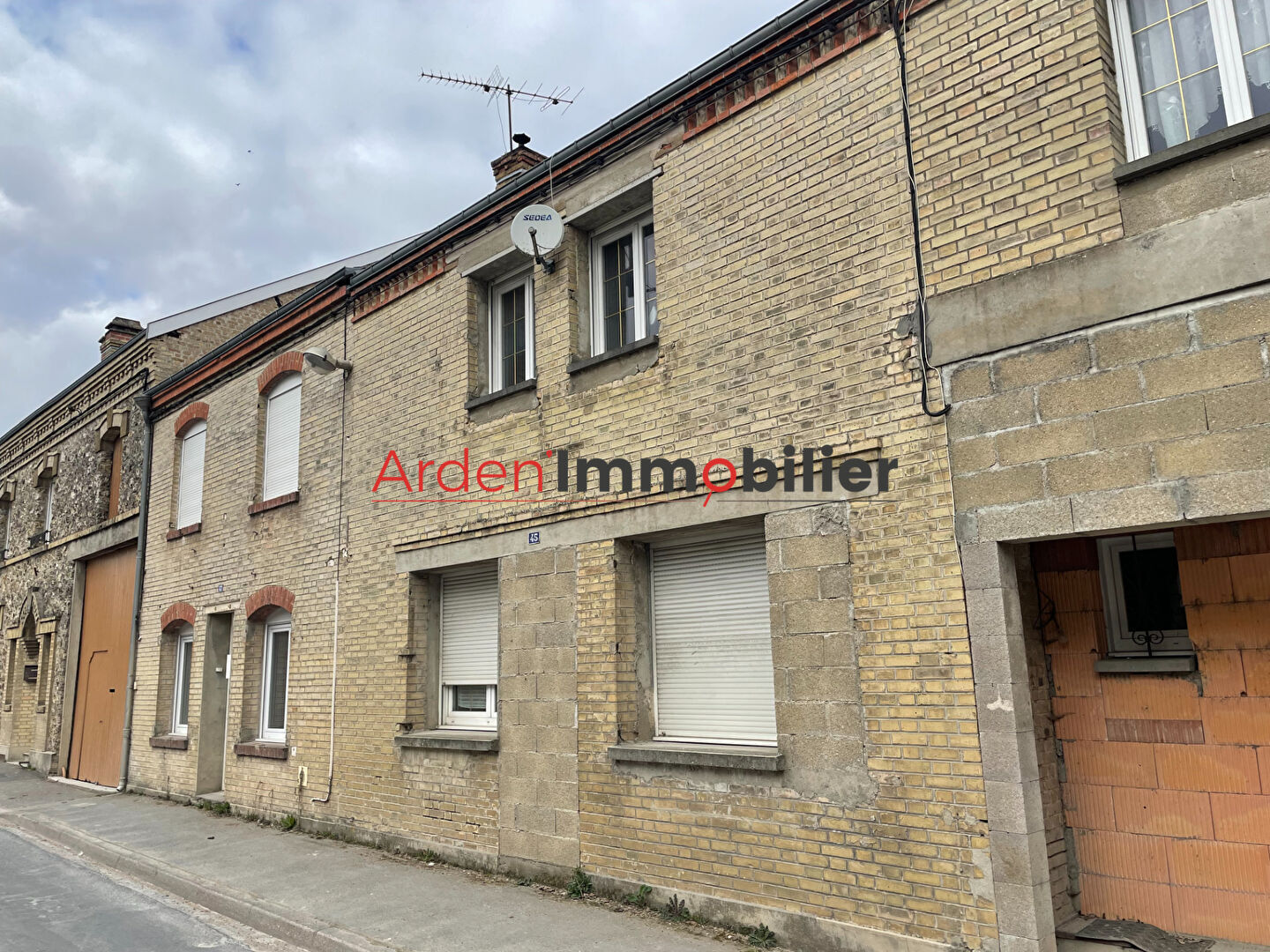 Maison spacieuse à vendre à Juniville