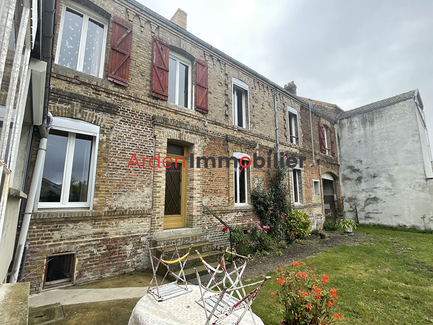 Photo Immeuble à vendre - Lucquy image 2/6