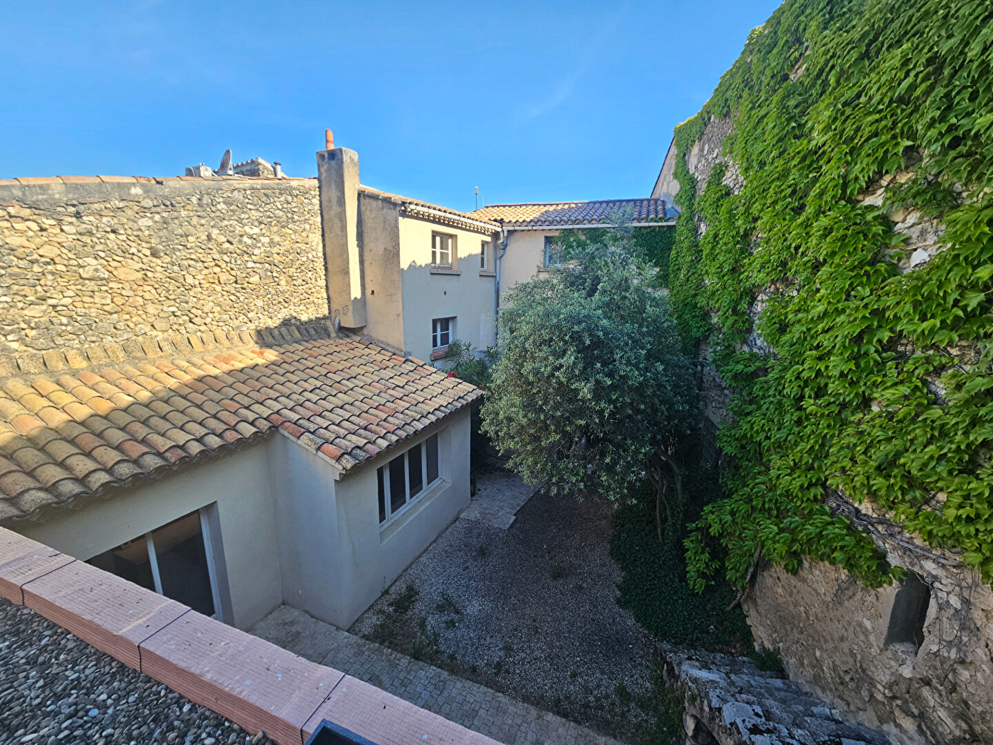Agence immobilière de ARENA INVEST Lambesc