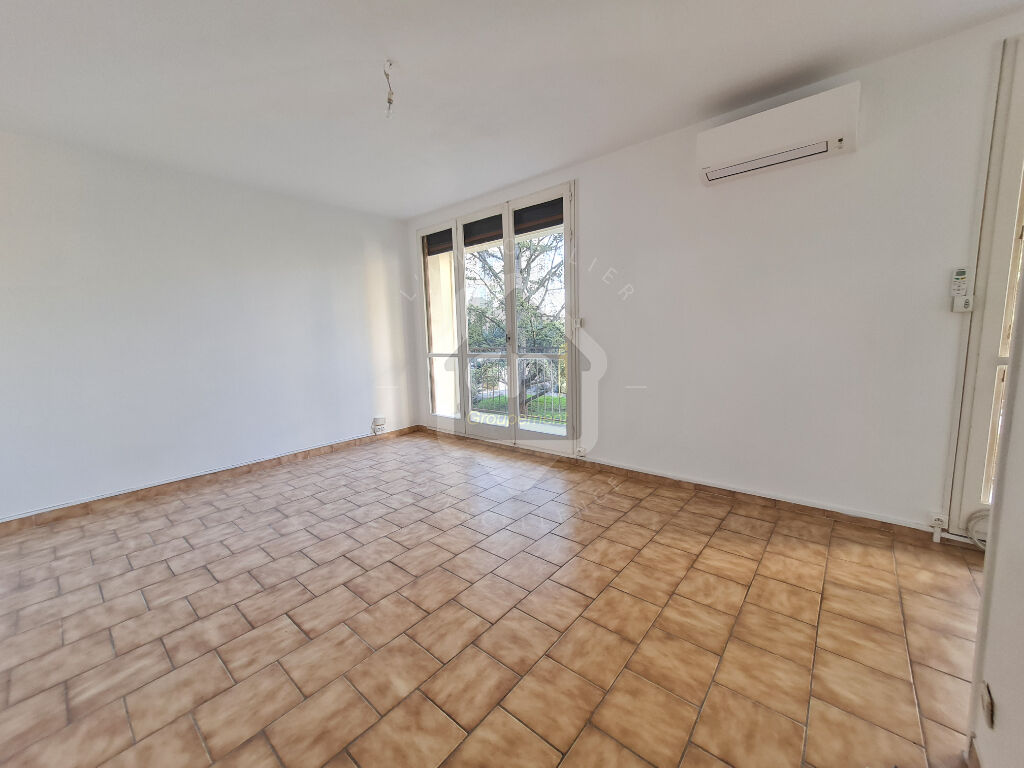 Photo Appartement Salon-de-provence - 3 pièce(s) - 70.00 m2 image 4/6