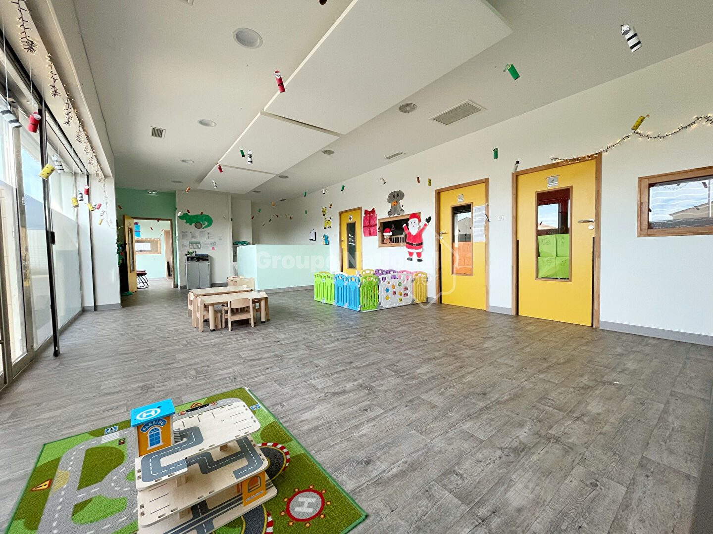 Photo Local commercial (180m²) - Miramas image 3/6