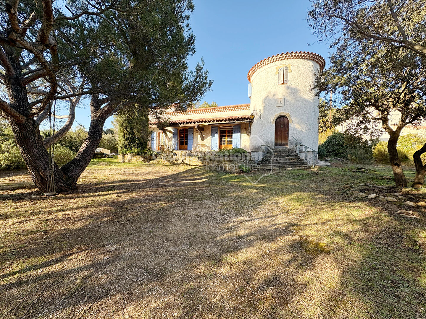 Maison T4 (136 m²) à vendre à PELISSANNE