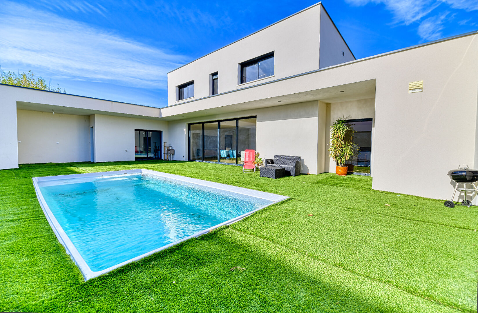 Agence immobilière de ASTRUC FAMILY Immobilier Aigues-mortes