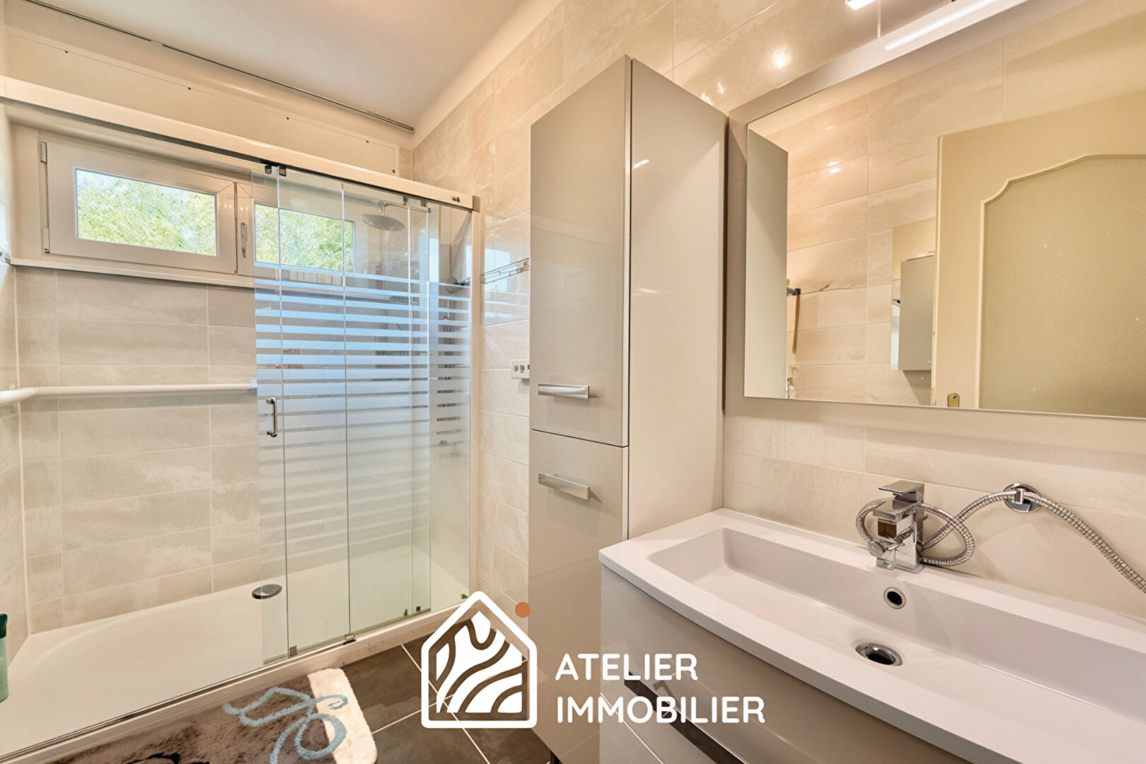 Photo À VENDRE - DEUX APPARTEMENTS OU GRANDE HABITATION FAMILIALE - 176m2 image 5/6