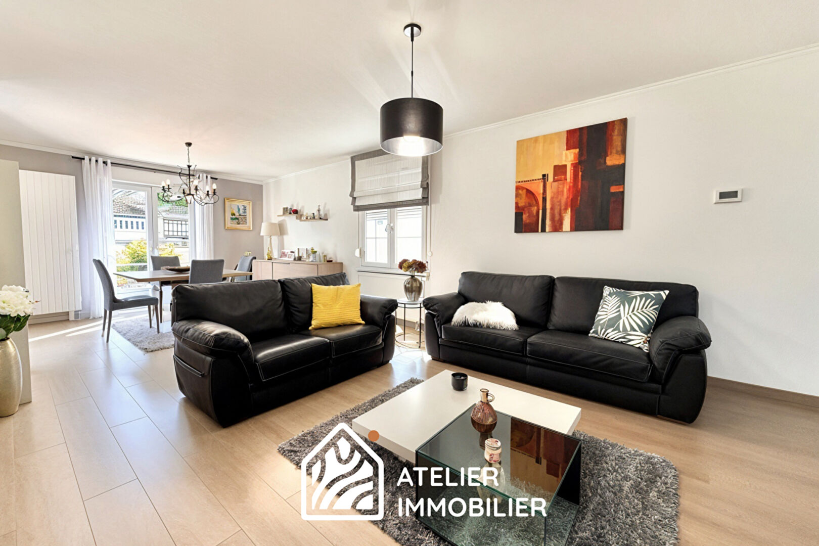 Photo À VENDRE - 6 PIÈCES - 116 M2 image 2/6