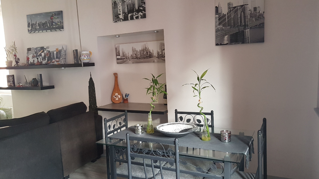 Photo APPARTEMENT T3 MEUBLE A L'ANNEE image 2/6