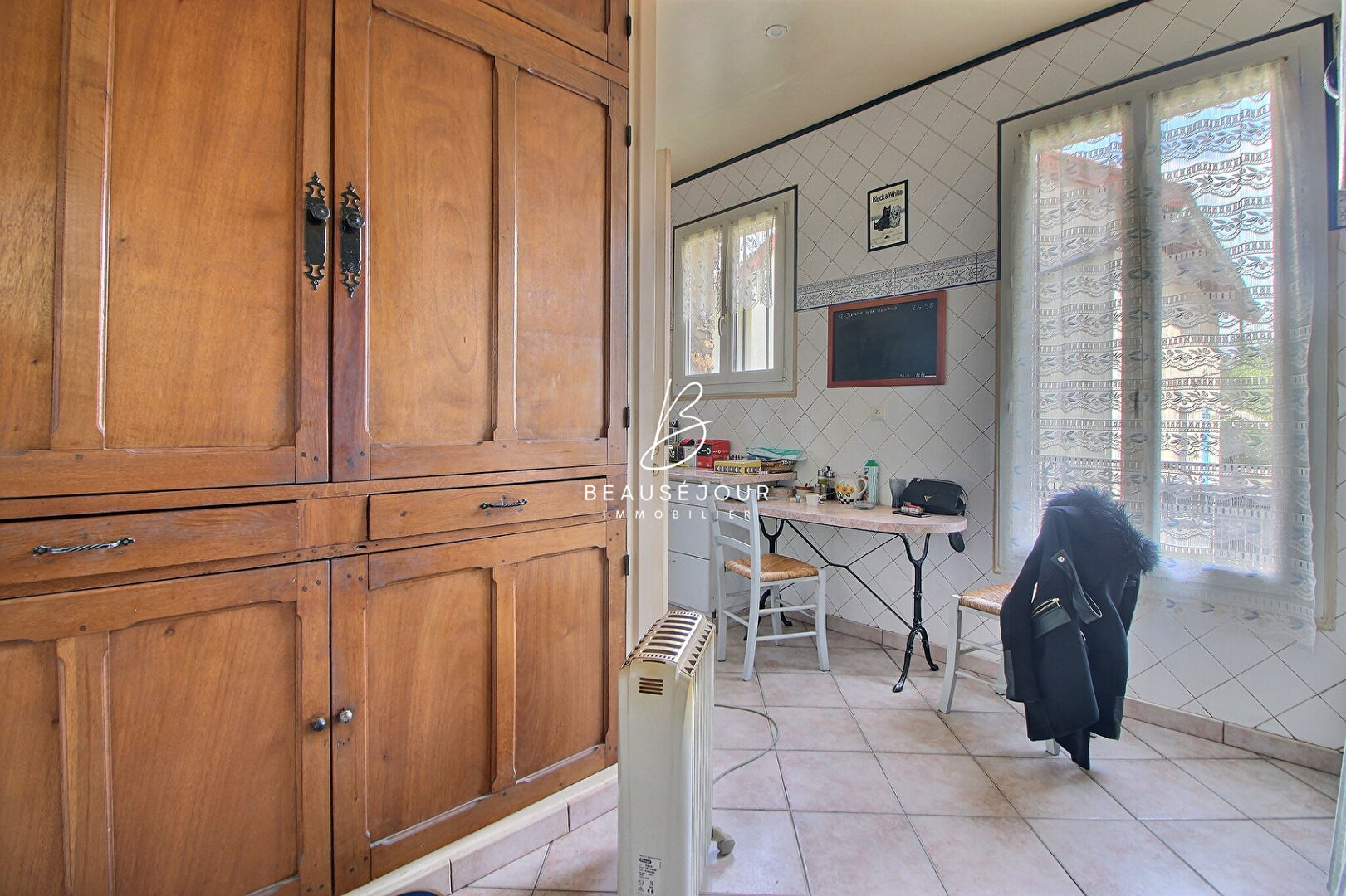 Photo Maison Sainte Geneviève Des Bois 4 pièces 92.07 m2 image 3/6