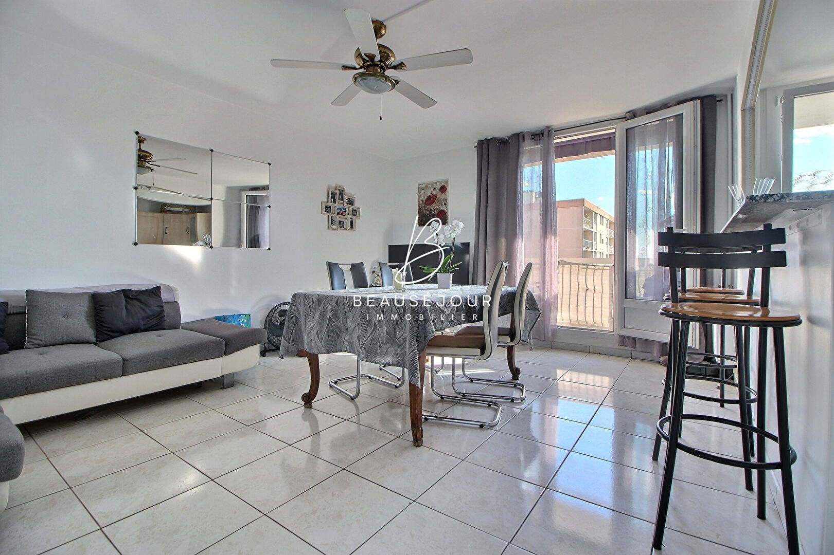 Appartement Chilly Mazarin 5 pièces 93.11 m2 avec balcon!