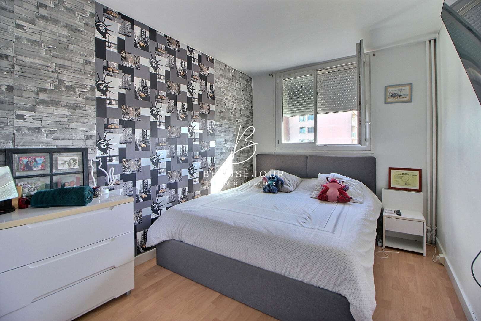 Photo Appartement Chilly Mazarin 5 pièces 93.11 m2 avec balcon! image 4/5