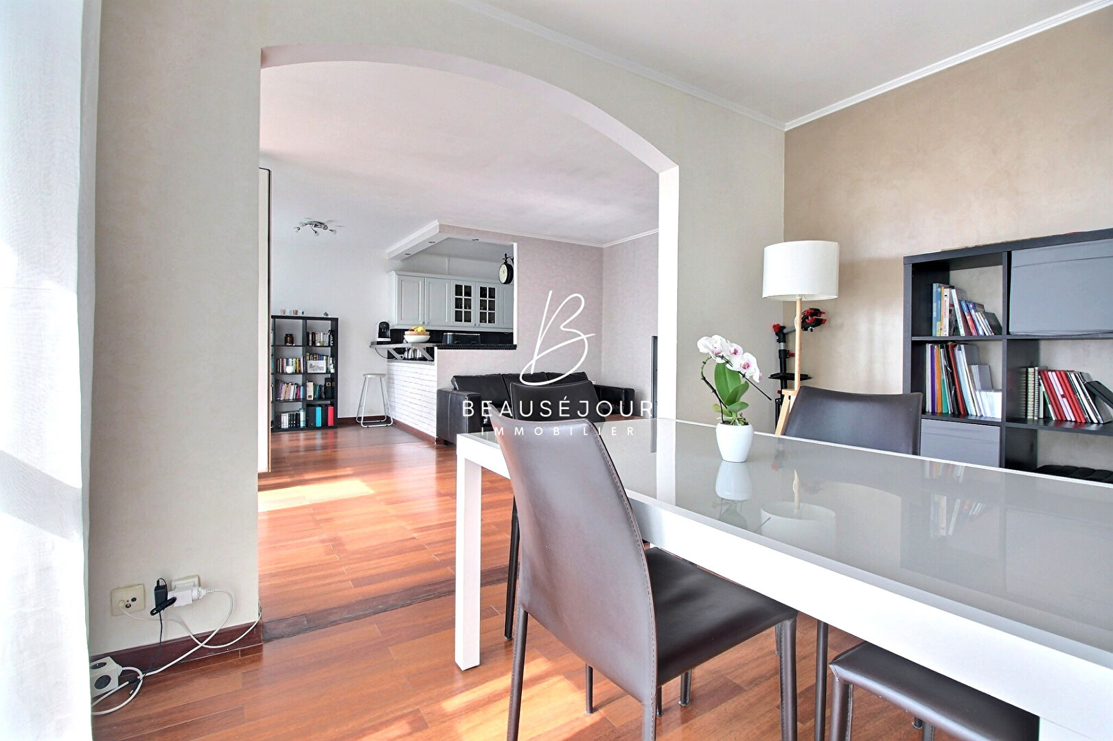 Appartement Chilly Mazarin 4 pièce(s), balcon filant et parking.