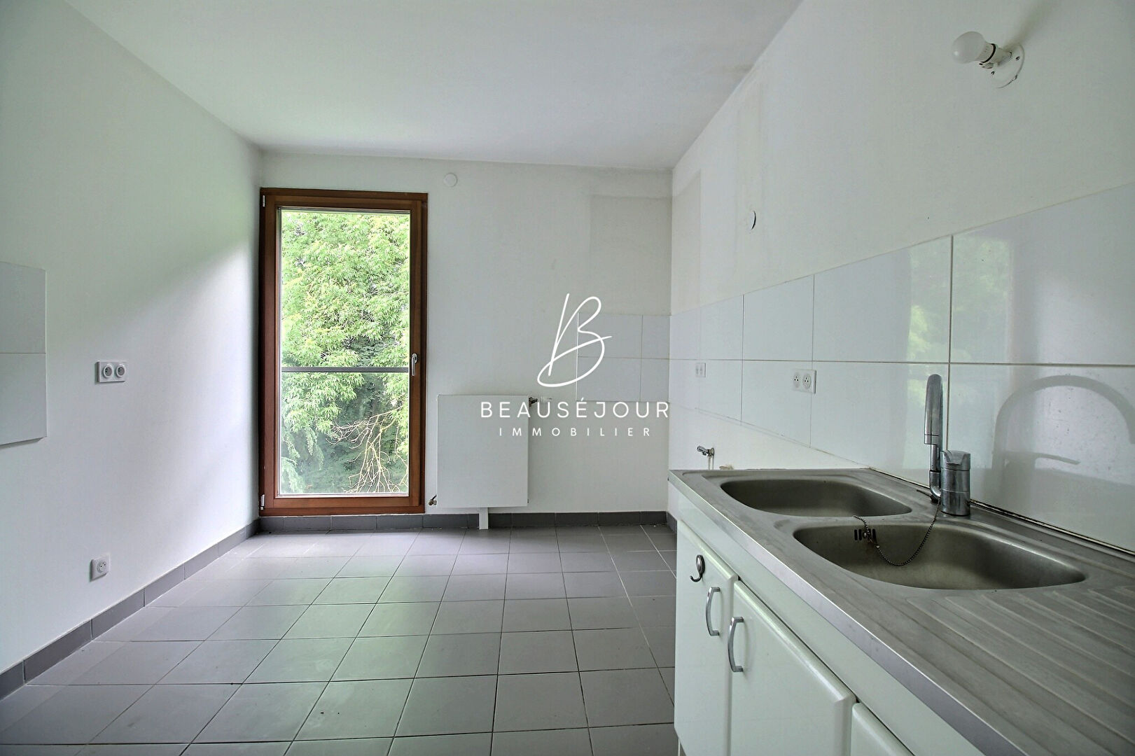 Photo Appartement Viry Chatillon 5 pièces 117.85 m2 image 5/6