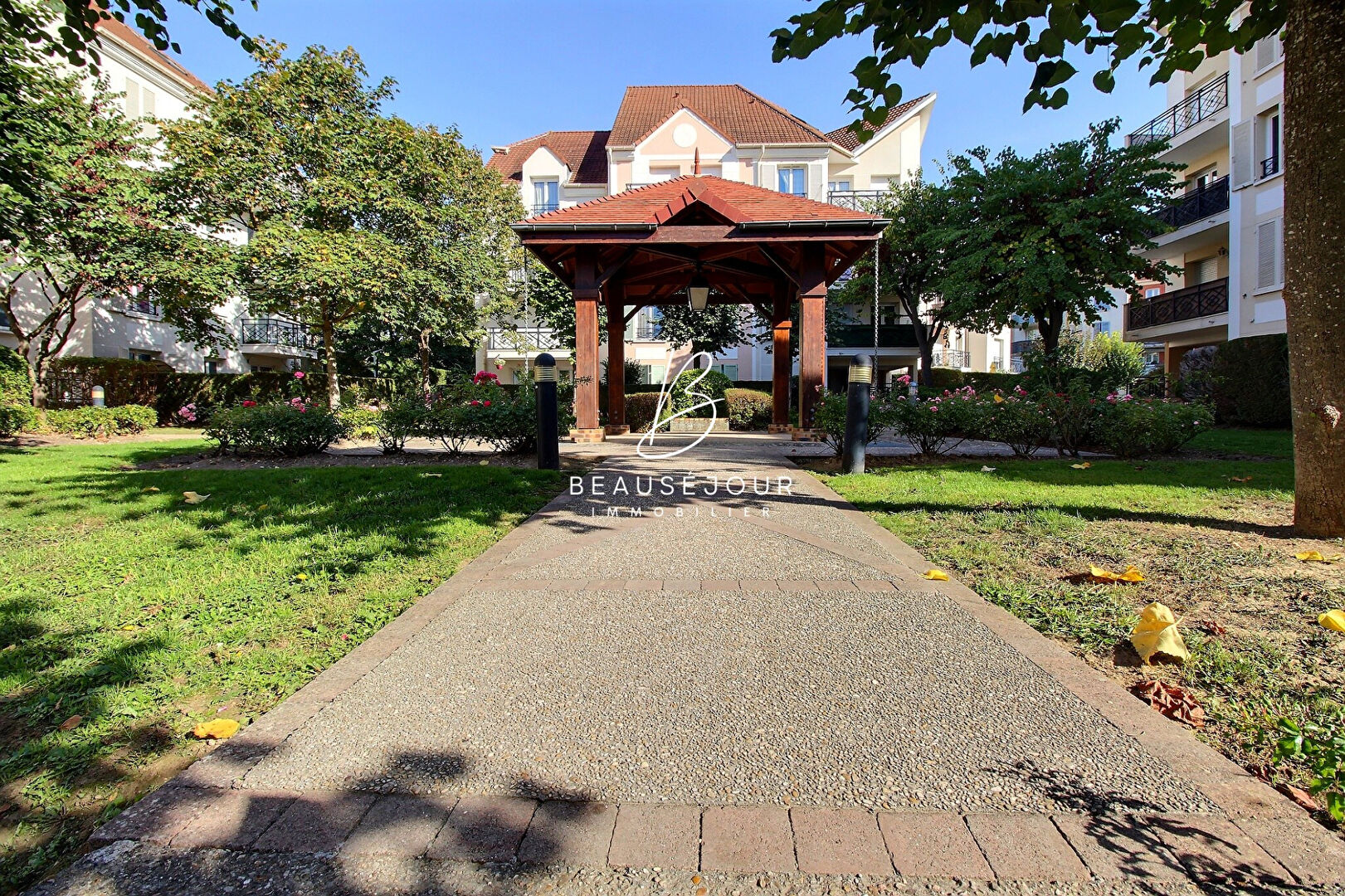 Appartement Chilly Mazarin 3 pièces 62 M2 + JARDINS + PARKING