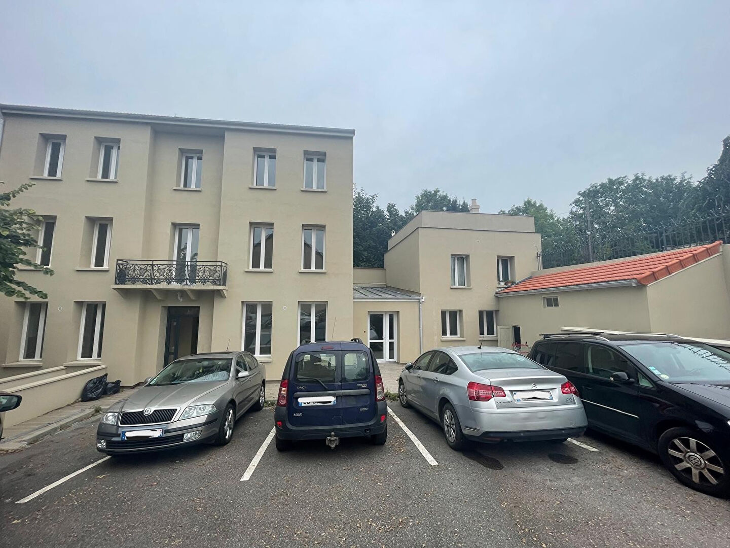 Immeuble Saint Germain Les Corbeil 26 pièce(s) 250 m2