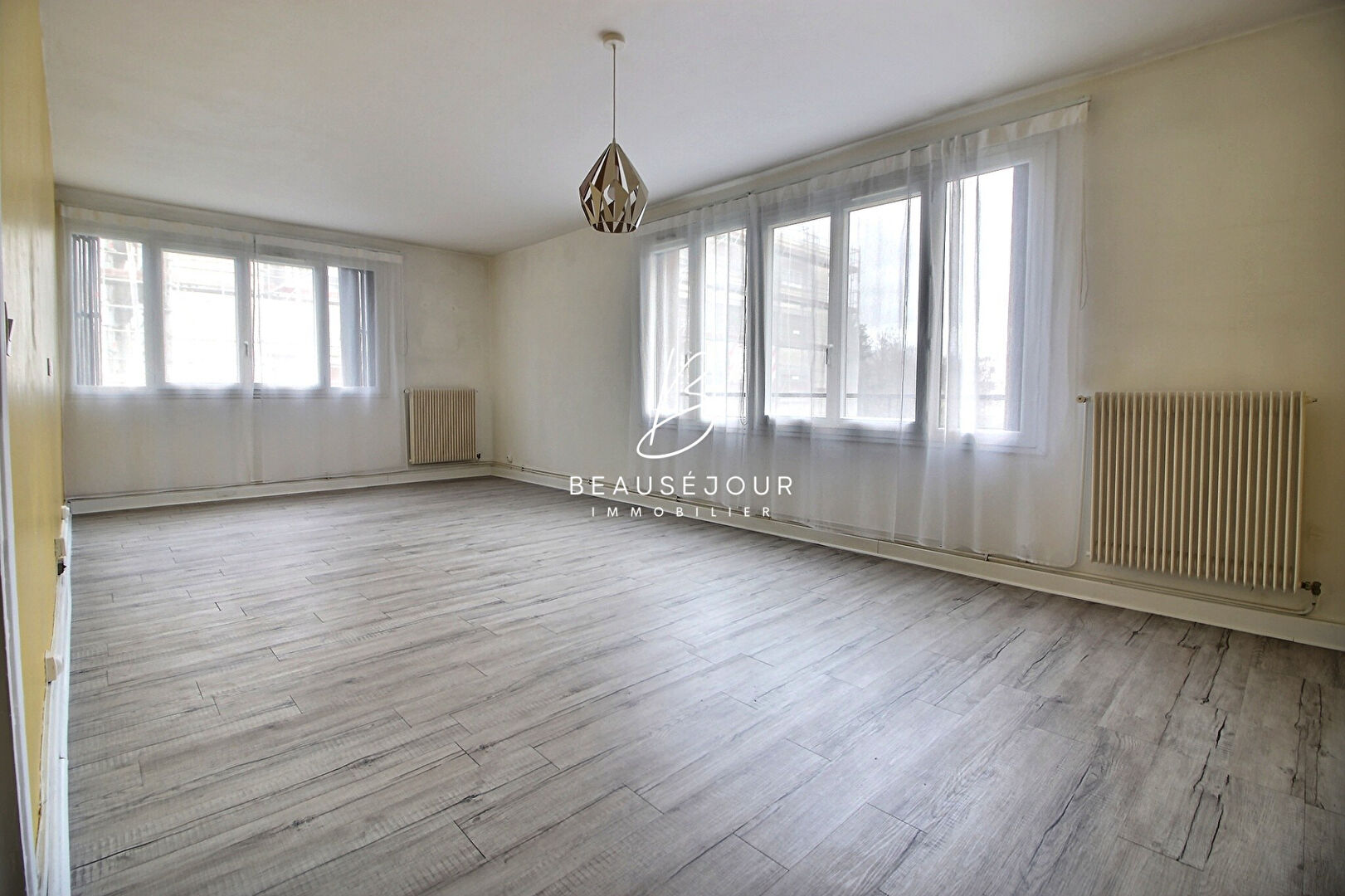 Appartement Sainte-Genevieve-des-Bois 4 pièces 71.49 m2