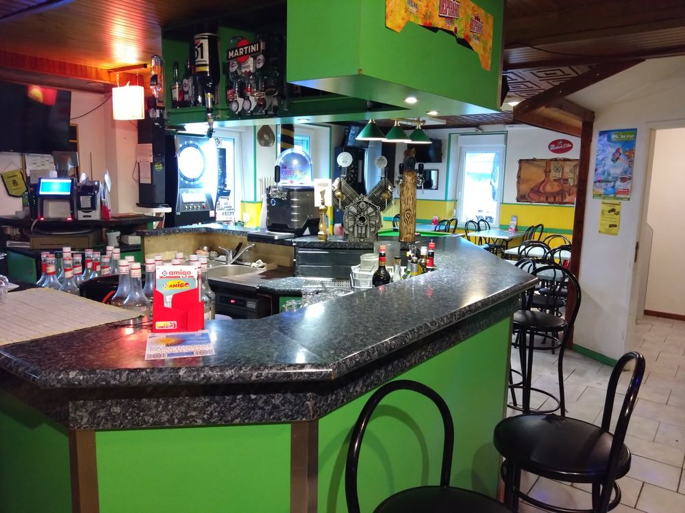 Photo MURS ET FONS DE COMMERCE image 3/6