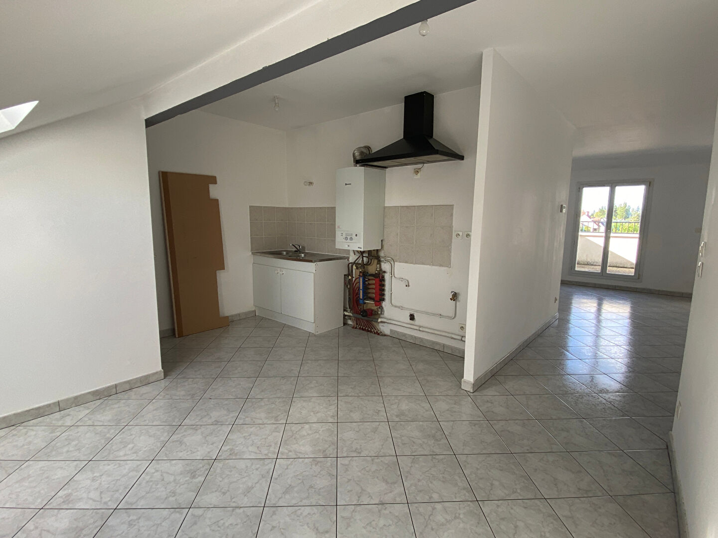Bel appartement F2 avec terrasse Bousse