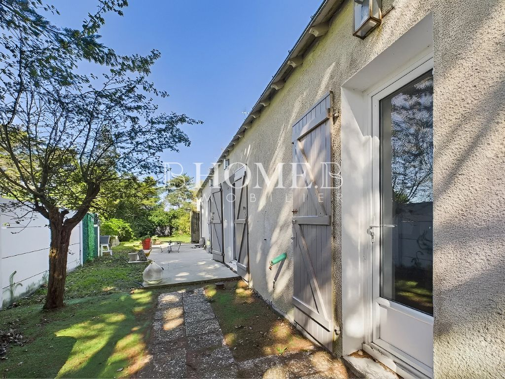 Maison de Plain-pied, deux chambres,  proche plage, entre La Bernerie-En-Retz et Pornic sur 520 m2 de terrain!