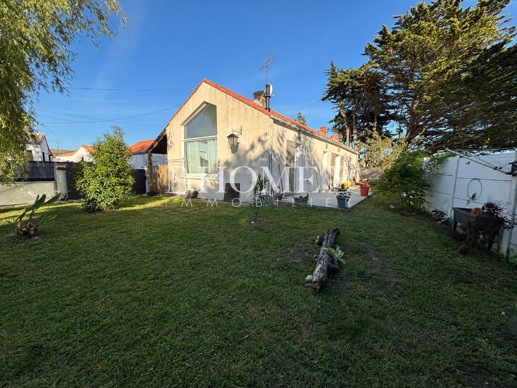 Maison de Plain-pied, 2 chambres,  proche plage, entre La Bernerie-En-Retz et Pornic sur 520 m2 de terrain!