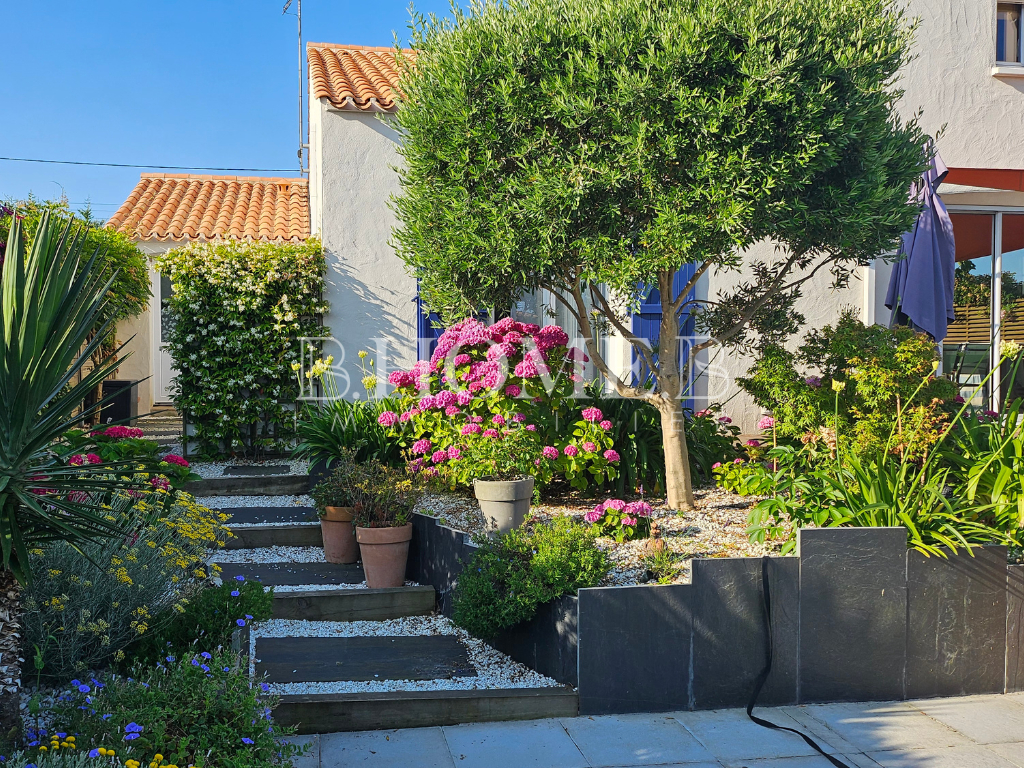 Maison La Plaine Sur Mer proximité des commerces 5 pièce(s)