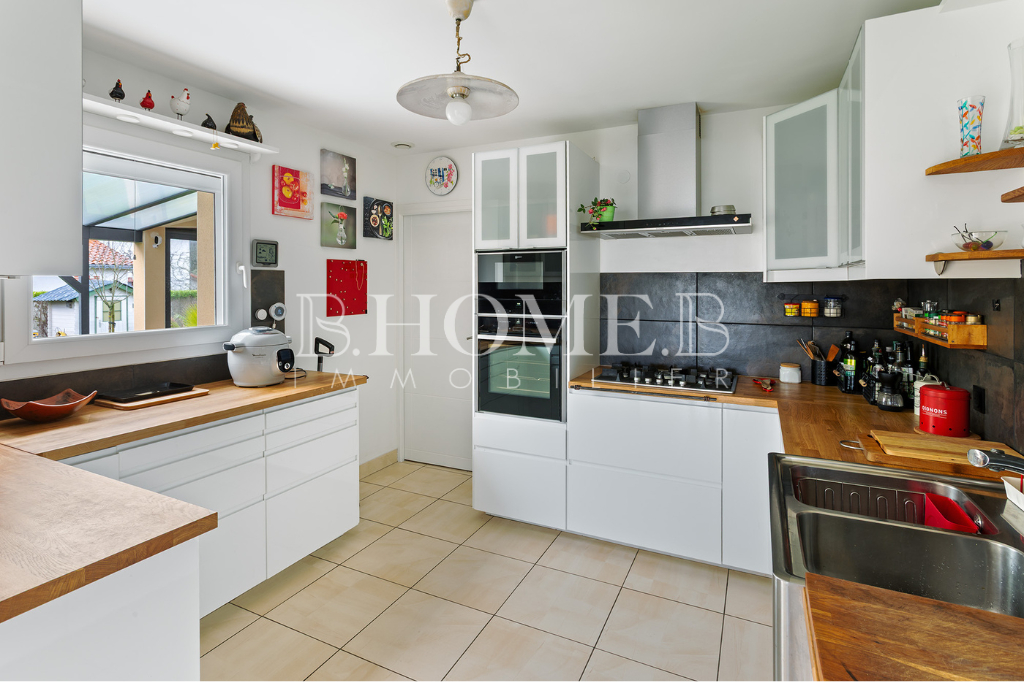 Maison La Bernerie En Retz 6 pièce(s) 147 m2