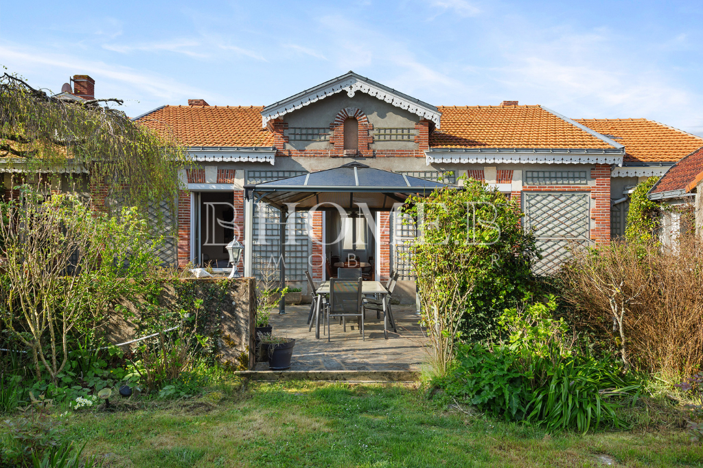 Maison La Bernerie En Retz 6 pièce(s) 167 m2