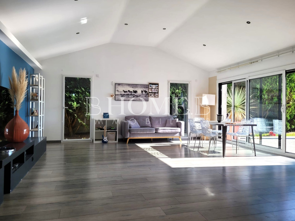 LES MOUTIERS EN RETZ  MAISON   6 pièce(s)