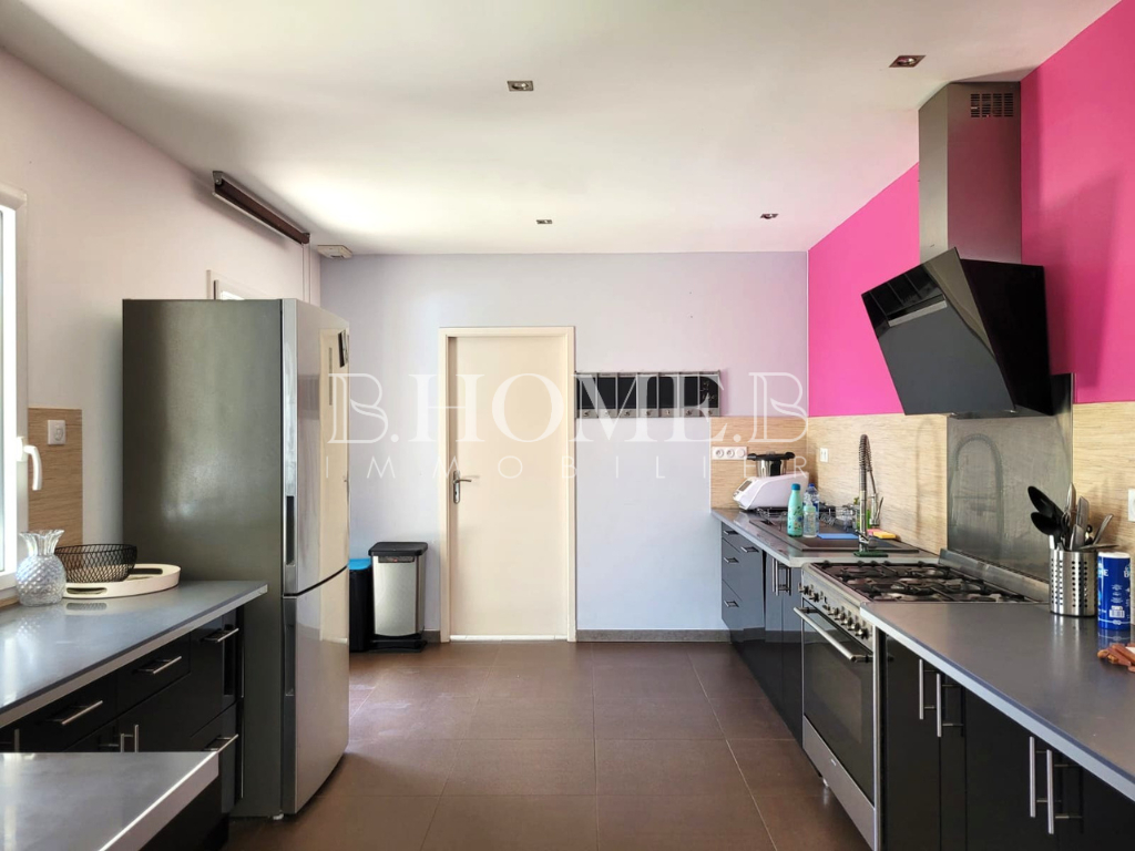 LES MOUTIERS EN RETZ  MAISON   6 pièce(s)