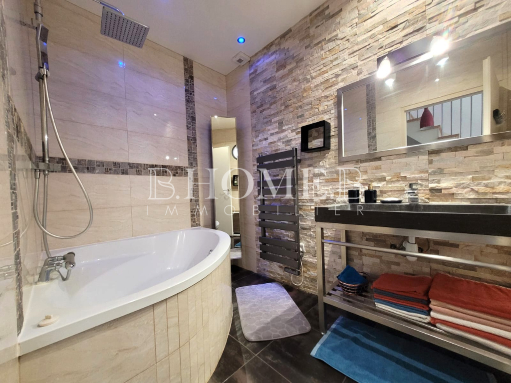 LES MOUTIERS EN RETZ  MAISON   6 pièce(s)