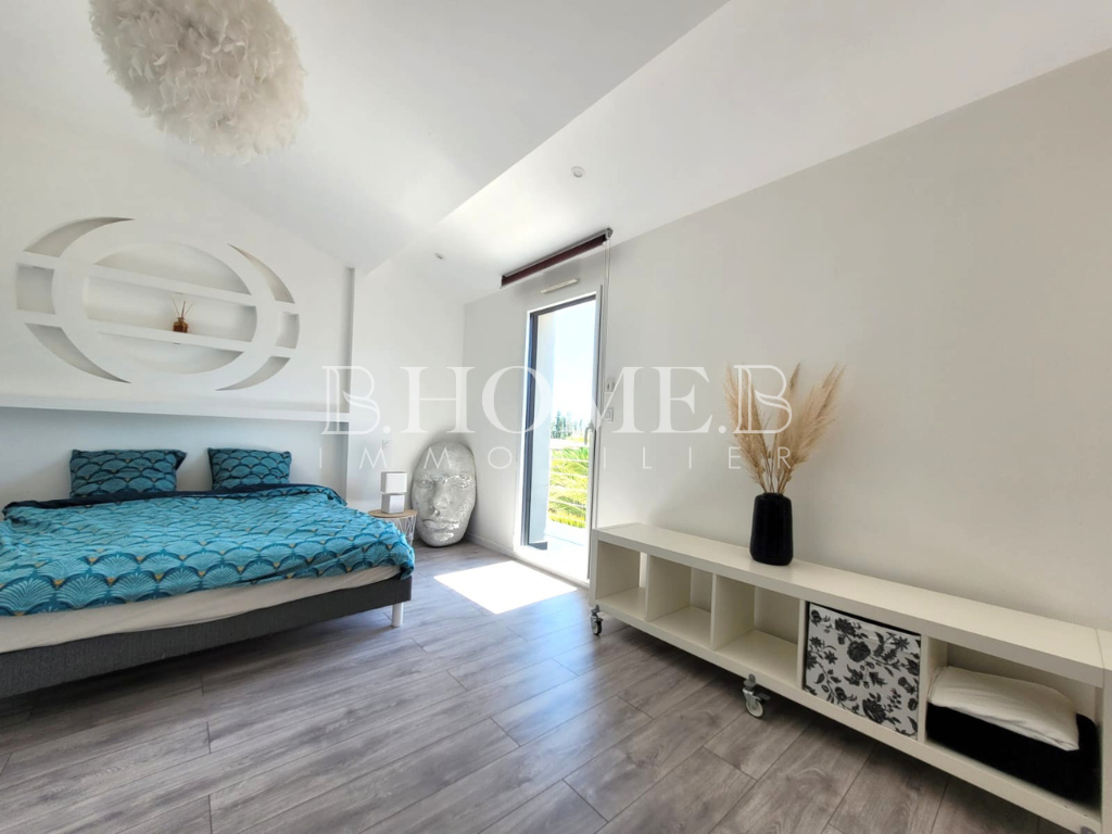 LES MOUTIERS EN RETZ  MAISON   6 pièce(s)