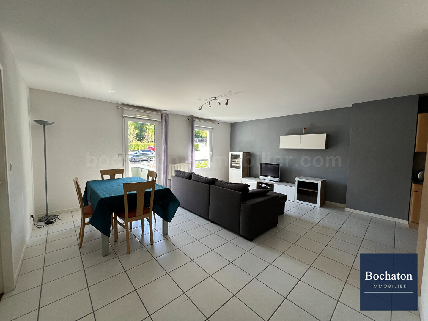 Photo EVIAN LES BAINS (74) - QUARTIER ROYAL HOTEL image 1/6