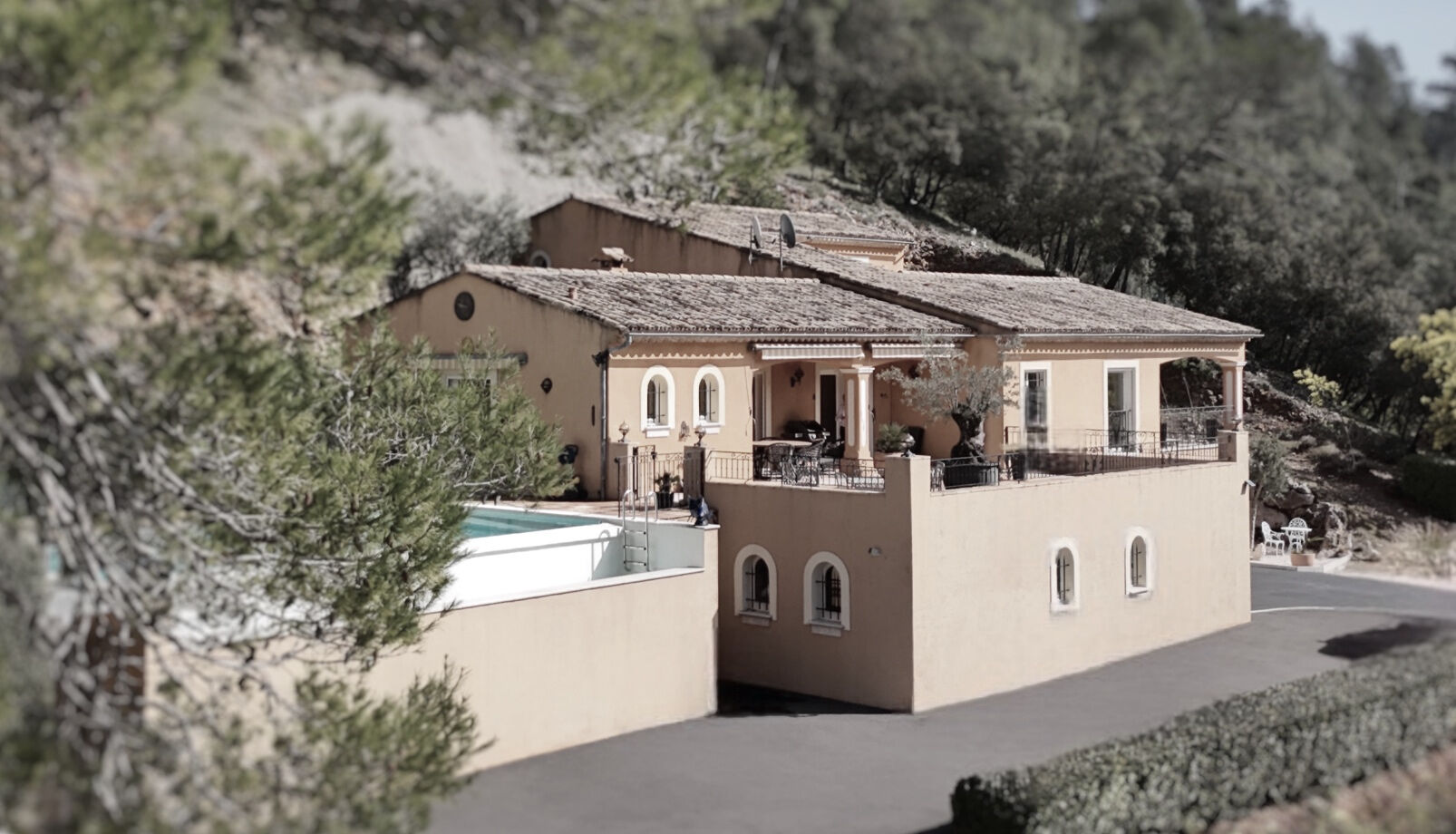 Agence immobilière de Briel,  Partners