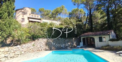 Photo Maison Lorgues de 206 m² 4 chambres, un studio sur 6100 m² de terrain image 3/6