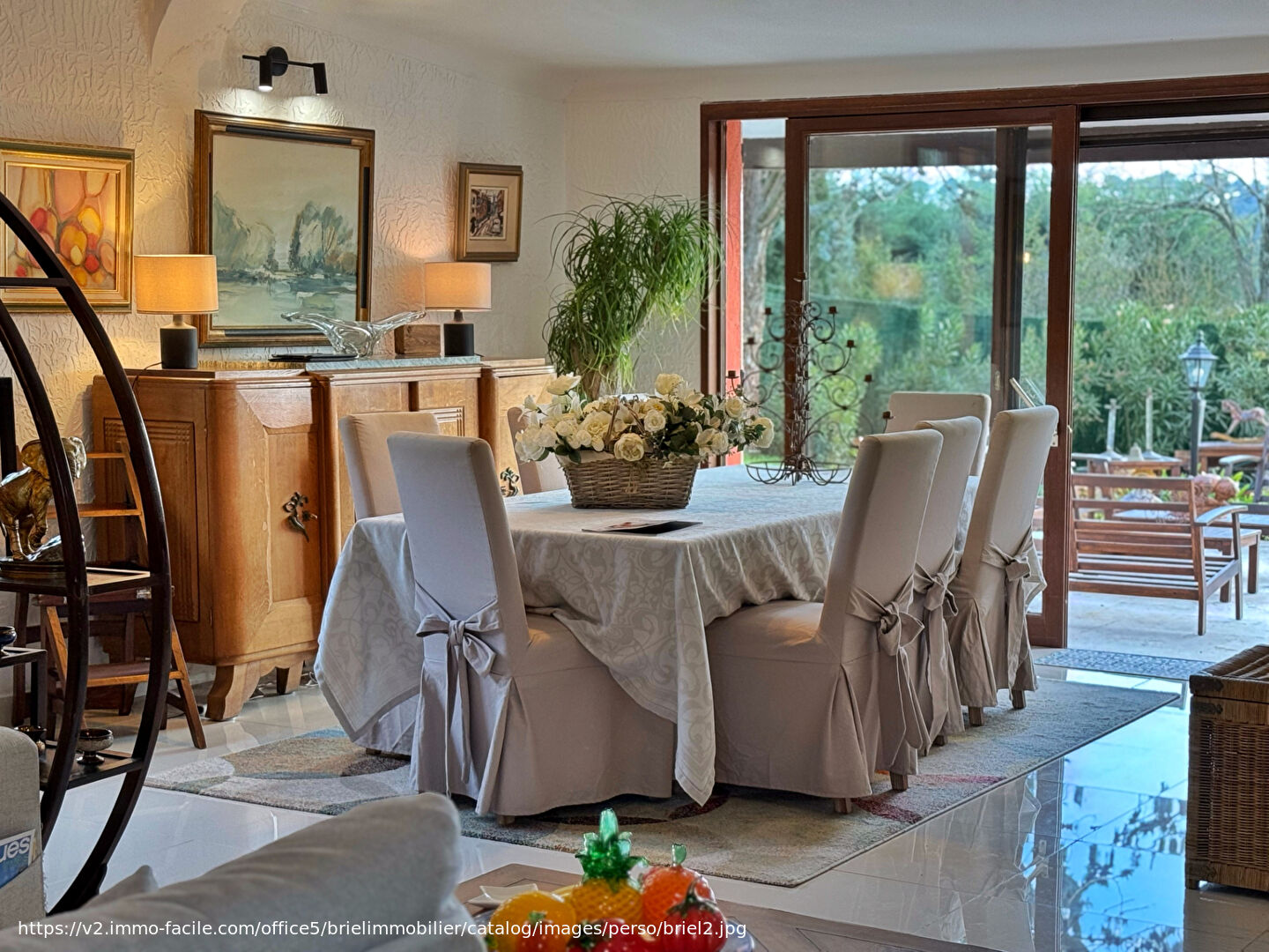 Photo A VENDRE LORGUES  superbe maison rénovée de 140 m² avec piscine, garage, dépendance et jardin paysagé image 5/6