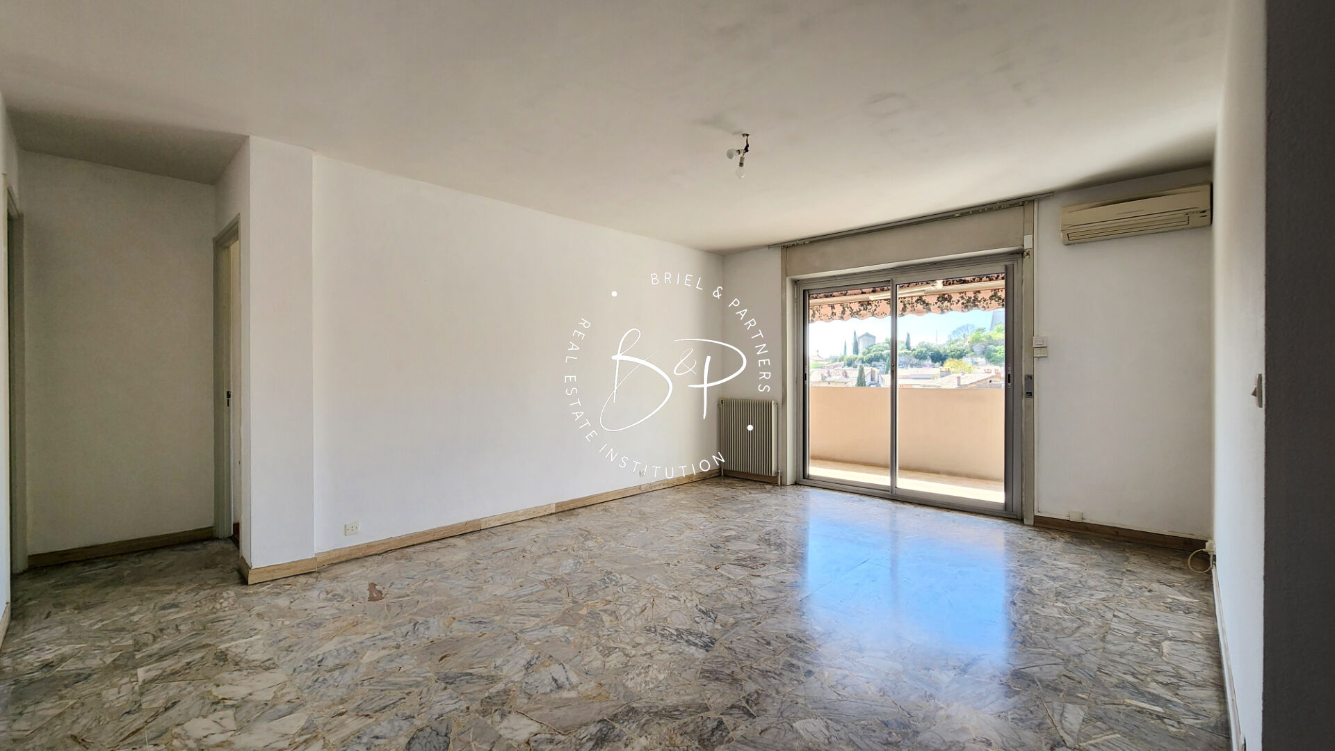 Appartement Draguignan 3 pièce(s) 72.83 m2