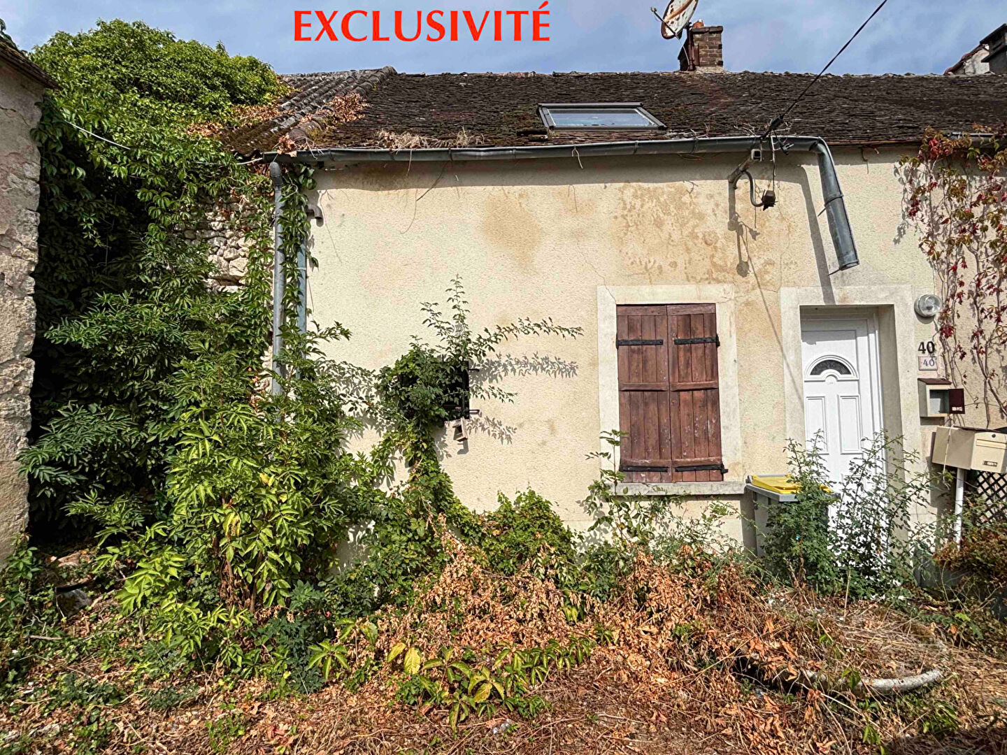 MAISON A RESTAURER avec dépendances