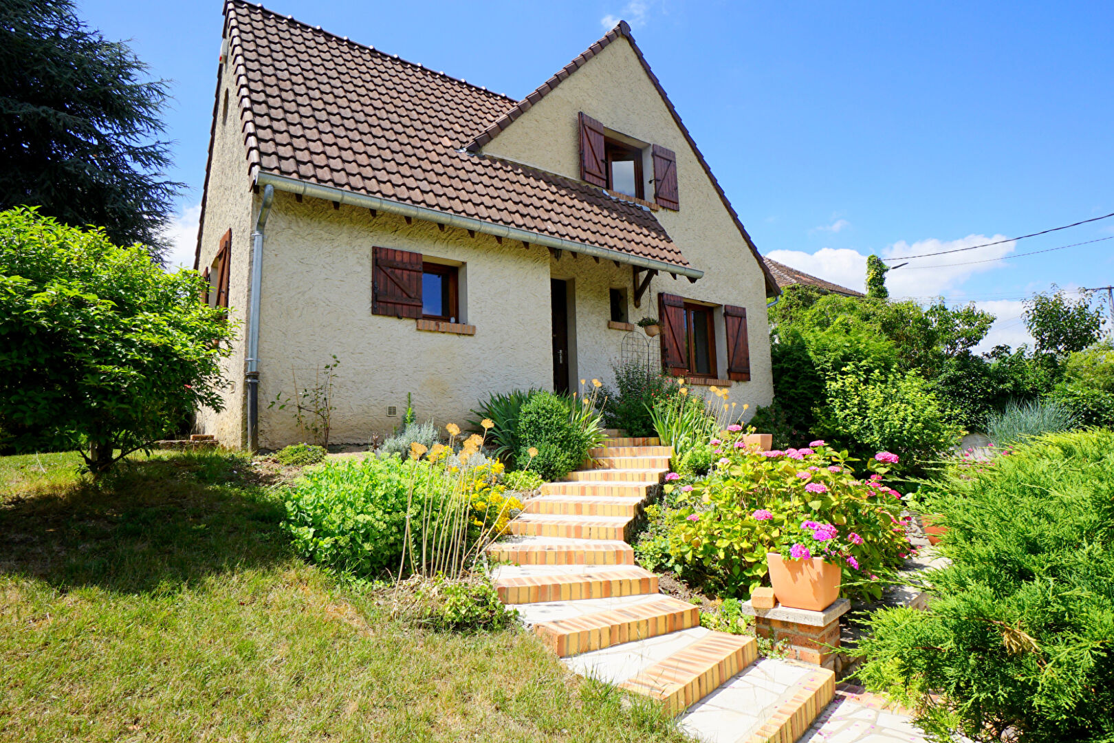 Agence immobilière de Cabinet Jonathan - Mézières-sur-Seine