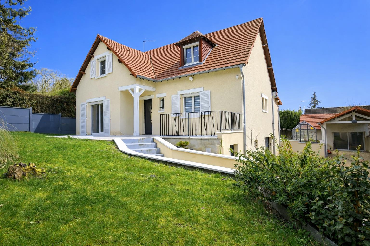 Agence immobilière de Cabinet Jonathan - Mézières-sur-Seine